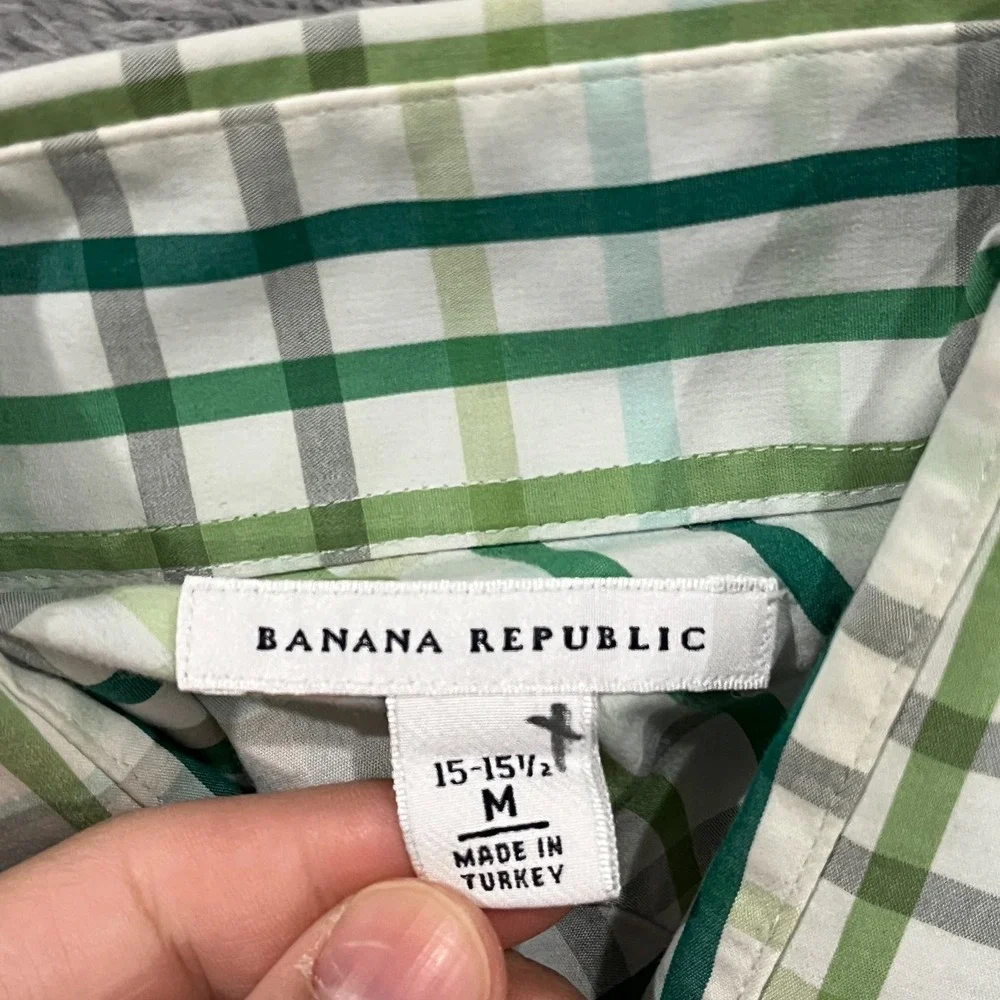 Banana Republic Men's Medium 15-15.5 Green Button-Down Long‎ Sleeves Academia